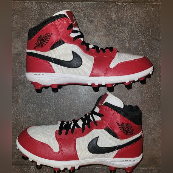 Deadstock Air Jordan 1 Chicago Football Cleats main image 10